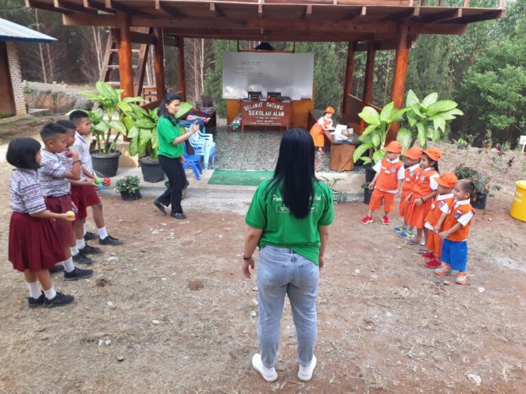 PT Toba Pulp Lestari (TPL) didirikan Sekolah Alam Anak-Anak