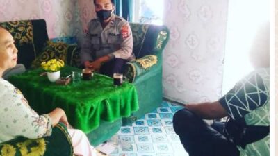 Bhabinkamtibmas Aipda Musthaliman Sambangi Warga Nya