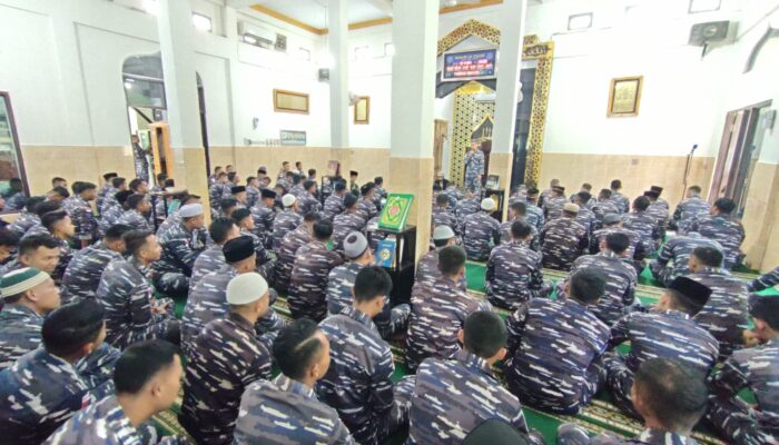 Meraih Berkah Di Penghujung 2023, Prajurit Lanudal Biak Ikuti Do’a Bersama Penutup Akhir Tahun