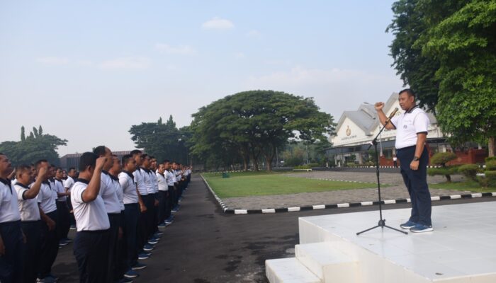 Dankodiklatal Pimpin Olah Raga Bersama Peringati HUT Ke-61 Kowal Tahun 2024