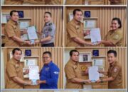 Dukung Percepatan Hak Penduduk Peroleh KTP, Disdukcapil Deli Serdang Serahkan KTP-el Hasil Program Inovasi Go To School dan Pelayanan Keliling