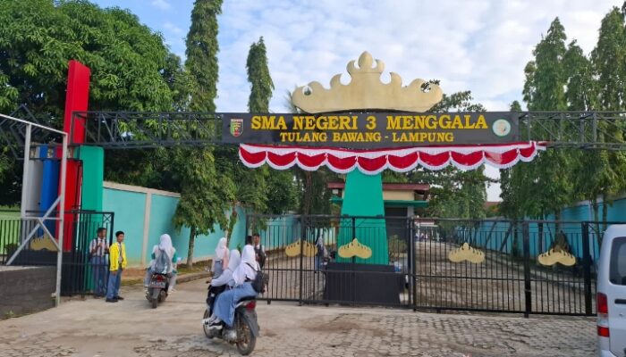 Menyisakan Cerita Dunia Pendidikan Provinsi Lampung Diduga SMA Negeri 3 Menggala Jual Seragam Sekolah Untuk Mencari Keuntungan