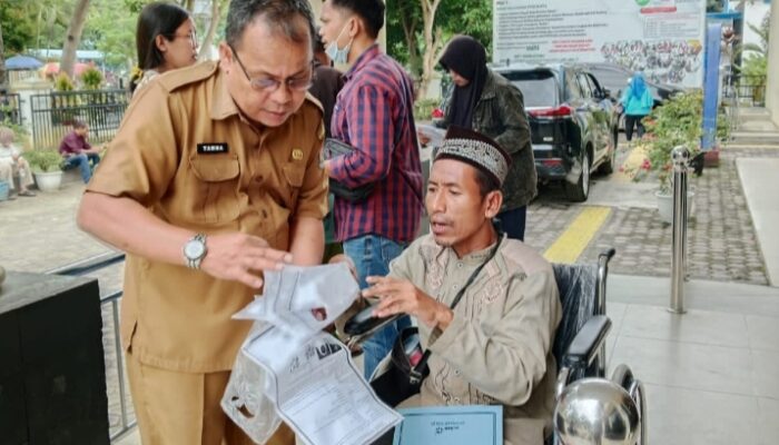 Tanpa Menunggu Lama, Disdukcapil Deli Serdang Prioritaskan Warga Disabilitas Dalam Pengurusan Dokumen Kependudukan