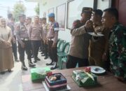 Meriahkan Hut TNI Ke- 80, Muspika Batangkuis Sambangi Koramil 05/BK Berikan Kue Ulang Tahun