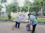 Ikuti Instruksi Bupati Deli Serdang, Disdukcapil Deli Serdang Laksanakan Gotong Royong