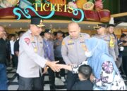 Kapolda Sumut Sapa Warga di Mikie Holiday, Kehangatan Polisi di Tengah Pengamanan Lebaran