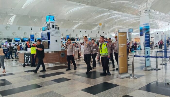 Kapolresta Deli Serdang Pantau Aktivitas Arus Balik Lebaran 1447 H di Bandara Kualanamu