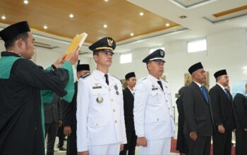 Wakil Bupati Lom Lom Suwondo Lantik 23 Pejabat Administrator dan Pengawas