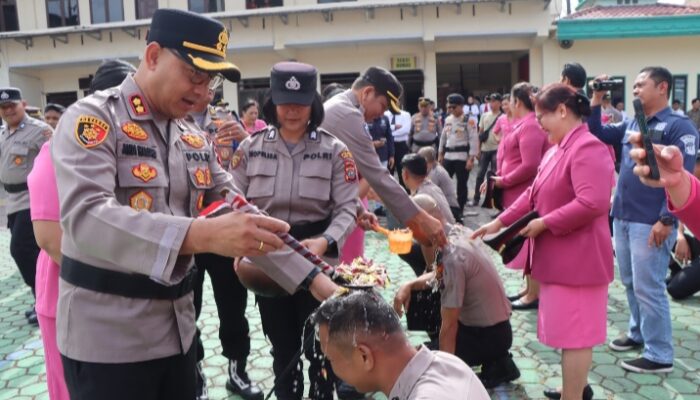40 Personel Polres Karo Naik Pangkat, Kapolres: Bukan Hadiah, Tapi Buah Pengabdian