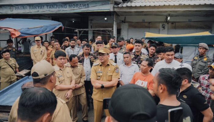 Bupati Tinjau Pasar Rakyat Tanjung Morawa, Kaji Penataan Pedagang di Jalan Perintis