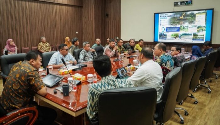 Penanganan Banjir Sunggal Terus Berjalan, Normalisasi Waduk Capai 54 Persen, Drainase Lintas Desa Dikeruk
